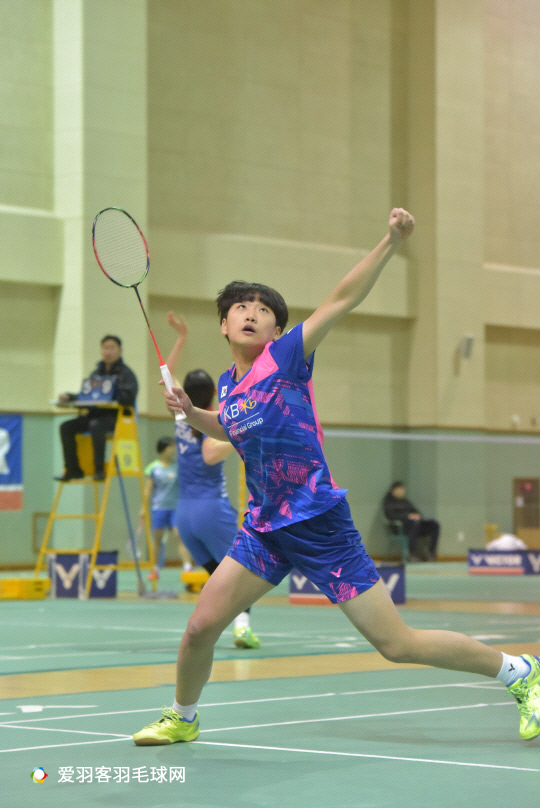 实则折射出 实则折射出